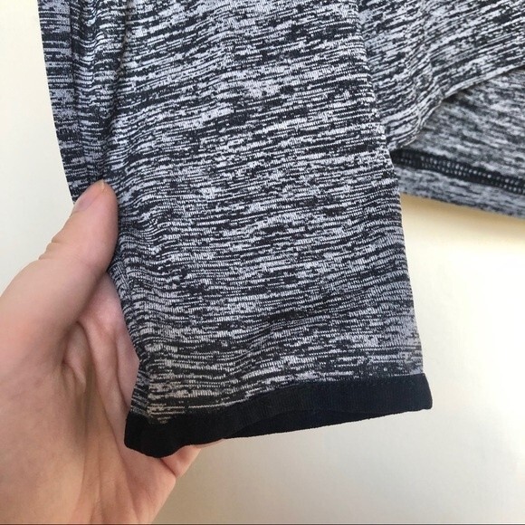 Under Armour Grey Tech Hoodie Size Medium - Picture 9 of 14